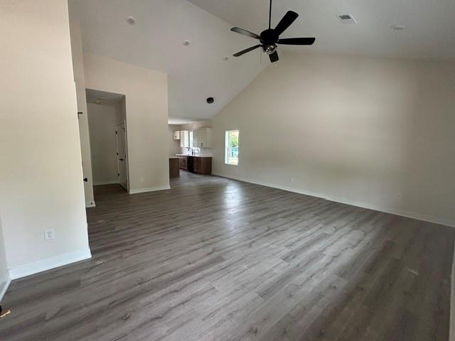 Photo 3 of 444 N Prarie Street