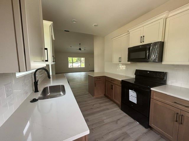 Photo 6 of 444 N Prarie Street