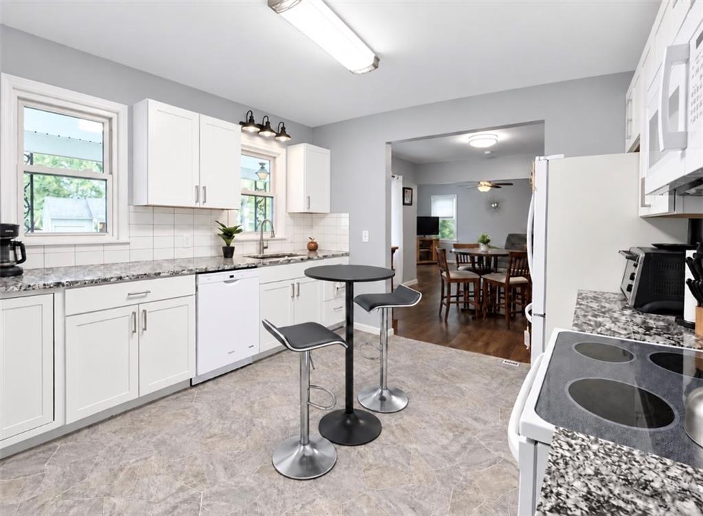 Photo of 216 Moss Avenue