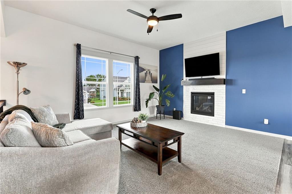 Photo 5 of 11718 N Manning Avenue