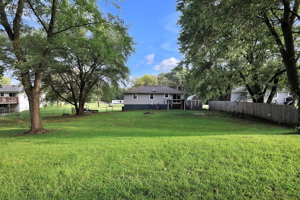 Photo 6 of 302 W Swenson Drive