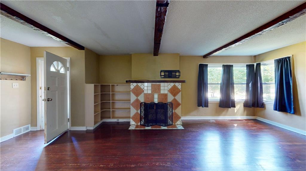 Photo 5 of 2920 Pear Street