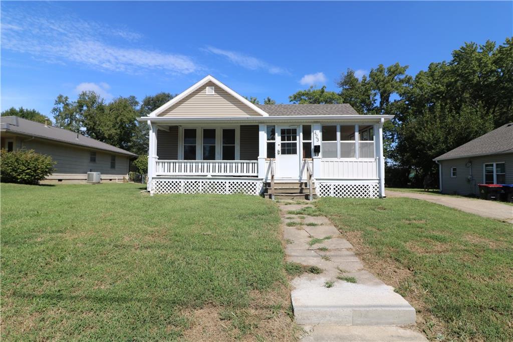 Photo of 423 E Market Street