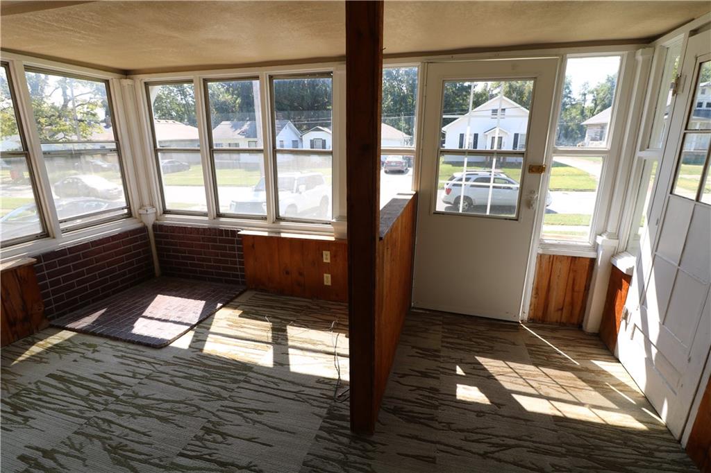 Photo 5 of 423 E Market Street