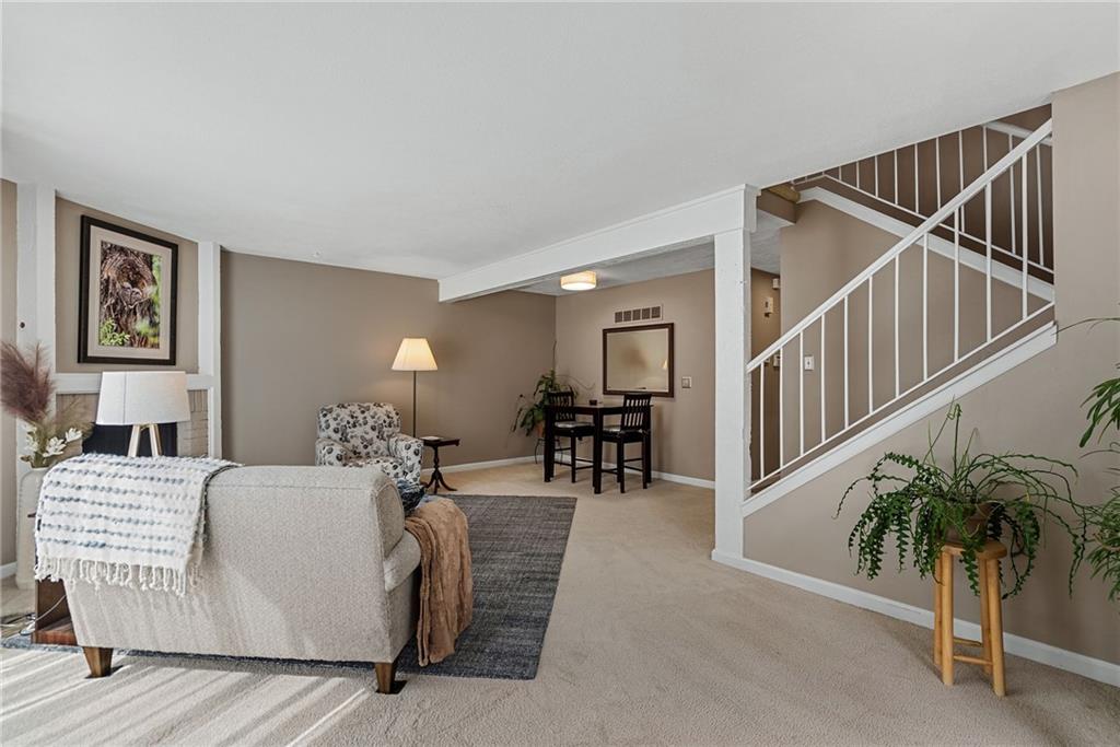 Photo 6 of 8601 W 108th Place