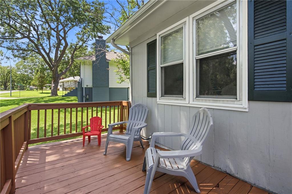 Photo 5 of 11806 E 58th Street