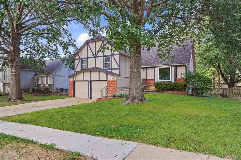 Photo of 2100 E Sleepy Hollow Drive