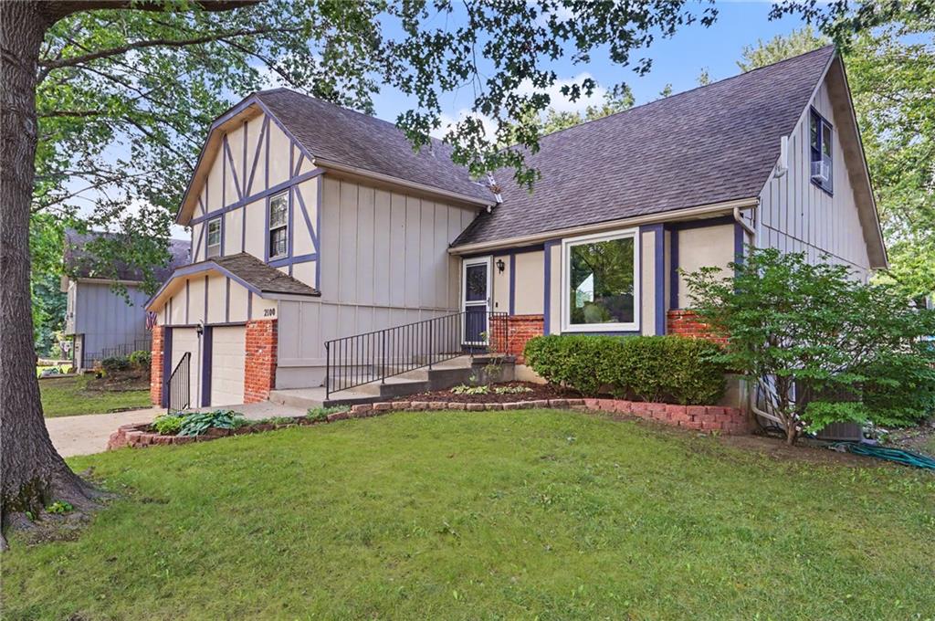 Photo 5 of 2100 E Sleepy Hollow Drive