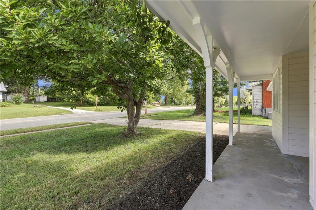 Photo 6 of 9509 E 79th Street