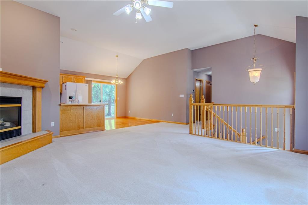 Photo 6 of 1116 Adams Circle