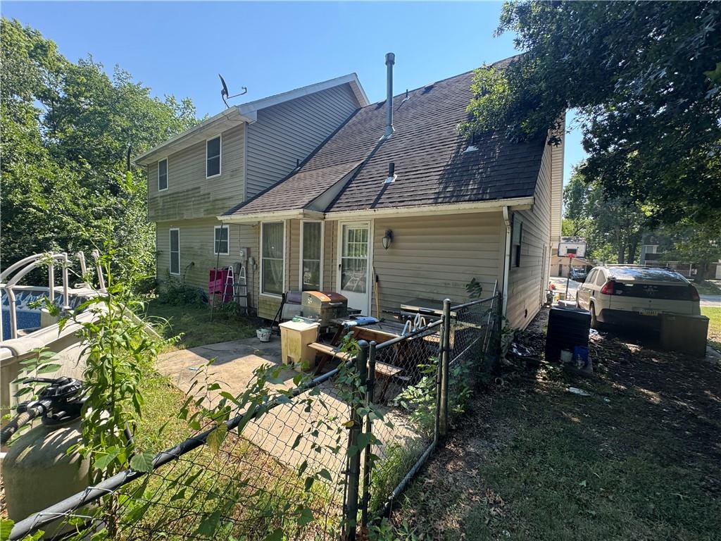 Photo 4 of 1820 Evergreen Street