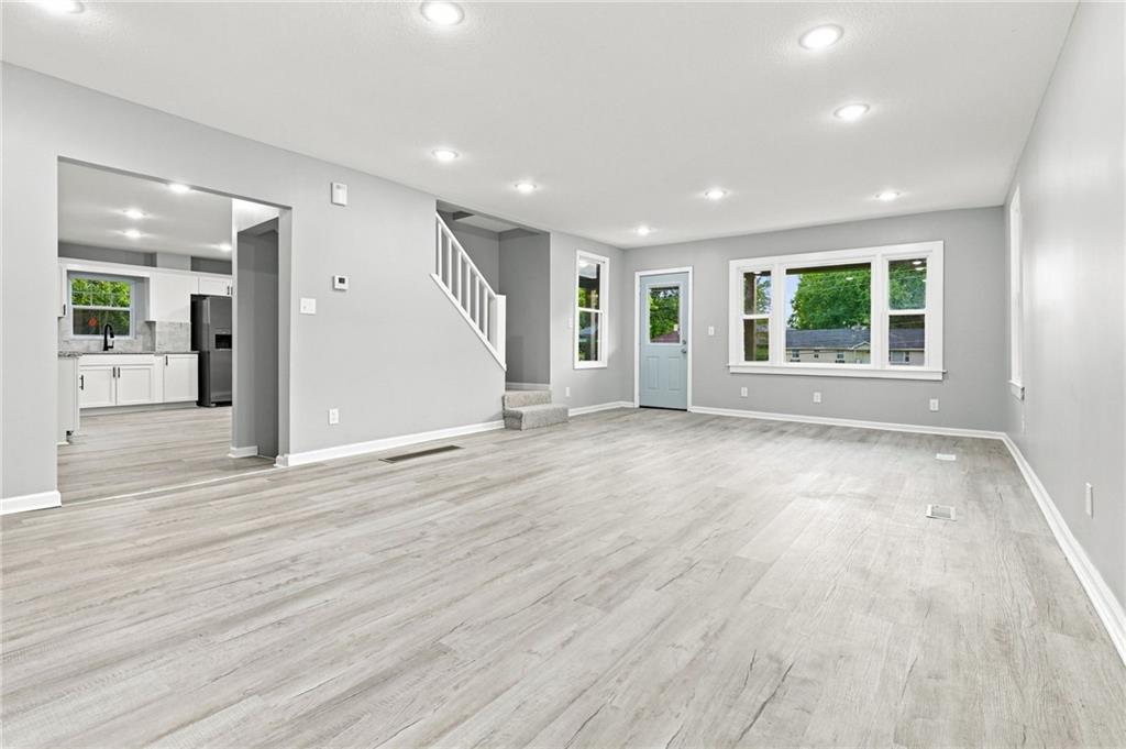 Photo 7 of 2421 N 72ND Street