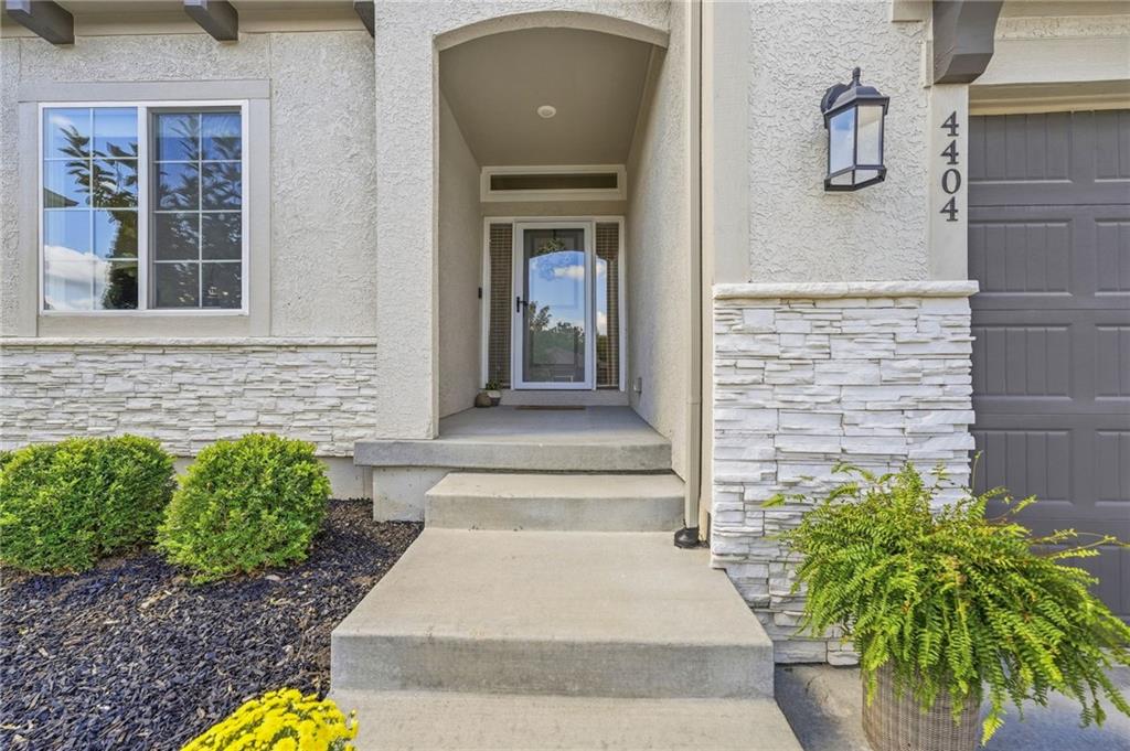 Photo 4 of 4404 SW Nautilus Place