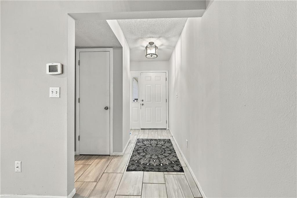 Photo 5 of 6003 NE Moonstone Drive