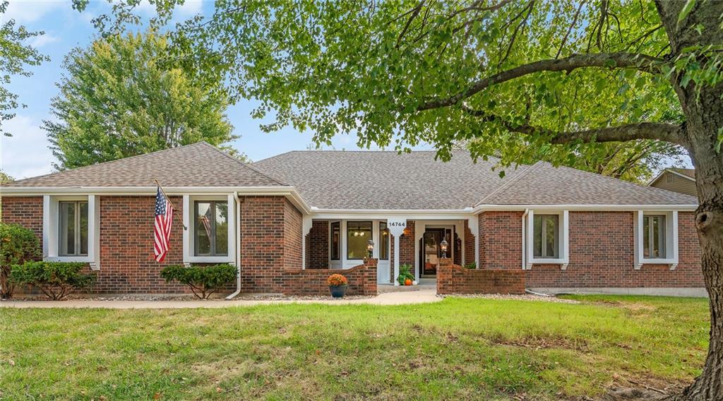 Photo of 14744 S Village Drive