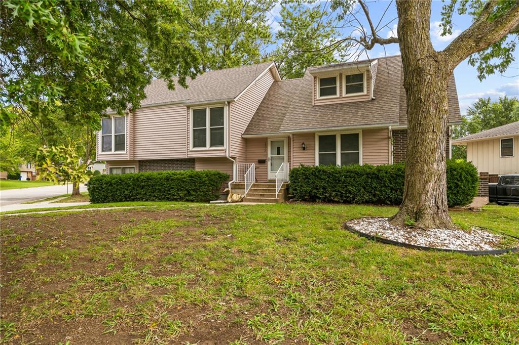 Photo of 3712 SW Christiansen Drive