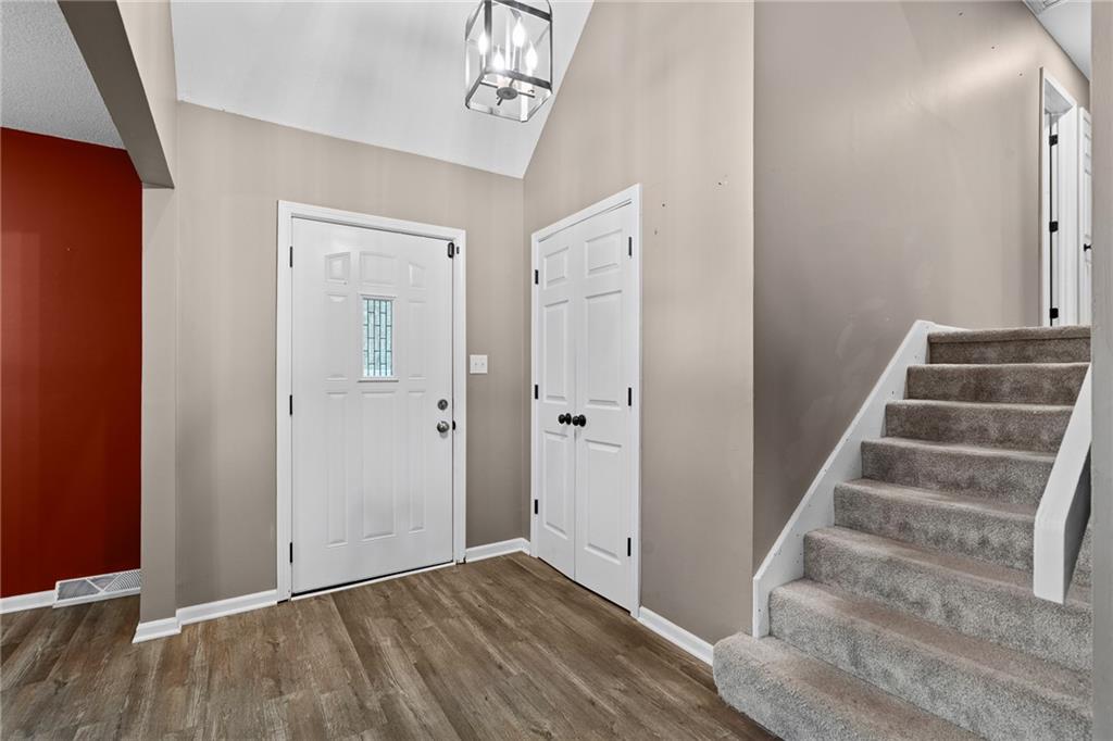 Photo 4 of 3712 SW Christiansen Drive