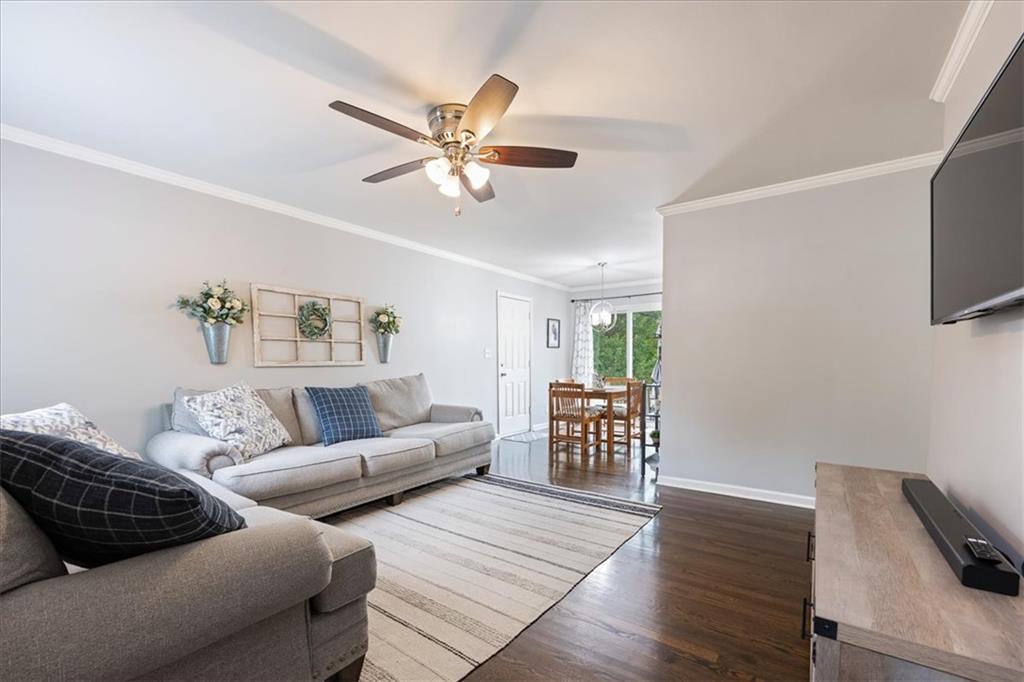 Photo 5 of 9219 W 100th Street