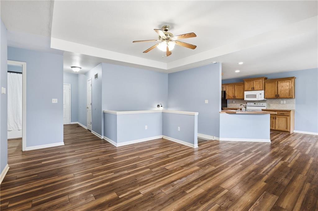 Photo 3 of 1803 Villa Drive