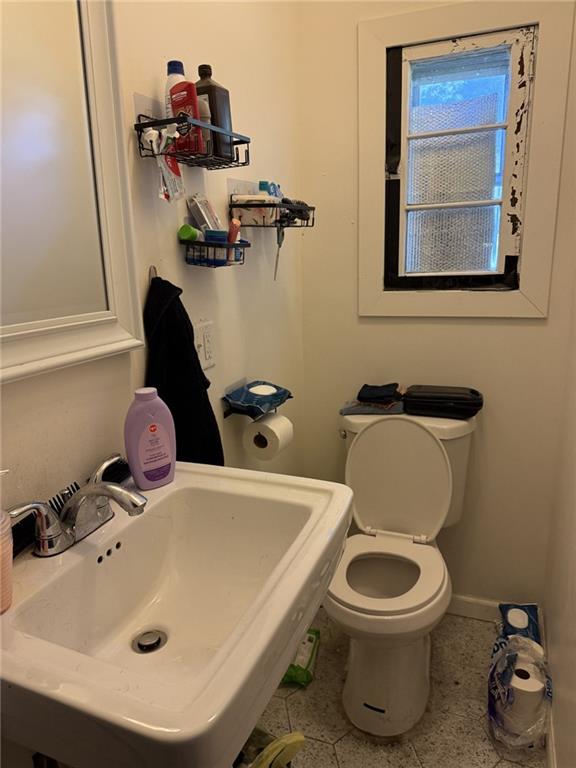 Photo 2 of 2327 Angelique Street