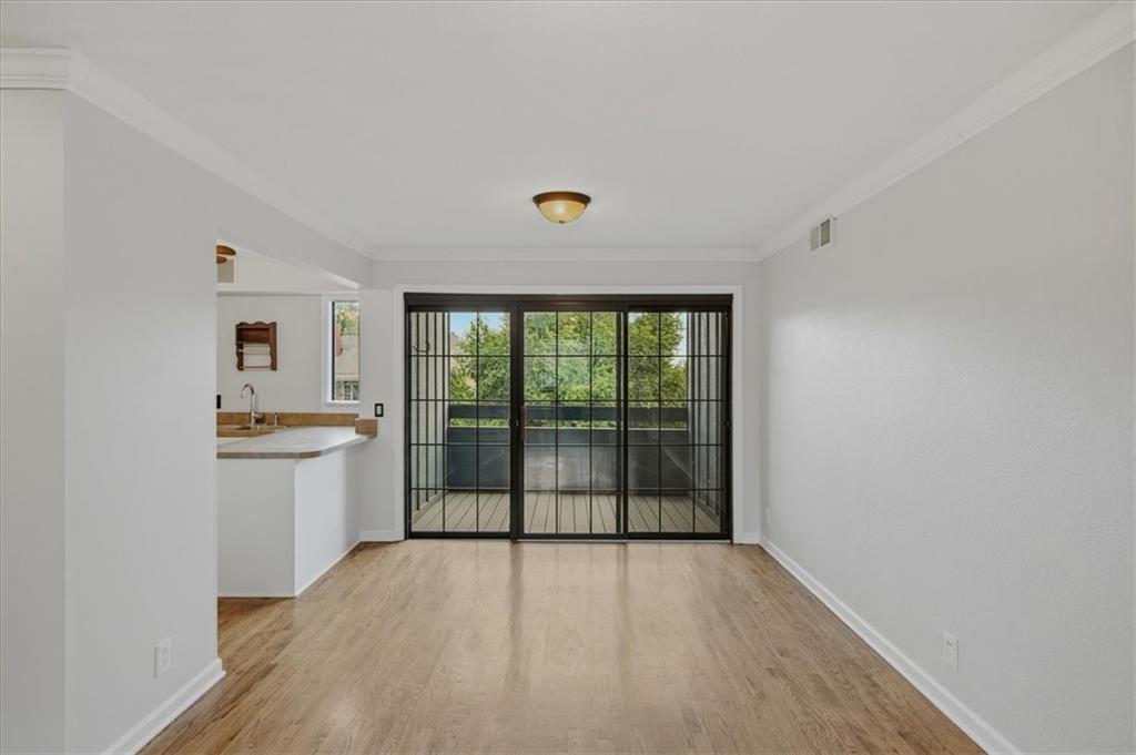 Photo 7 of 4056 Warwick Boulevard #6