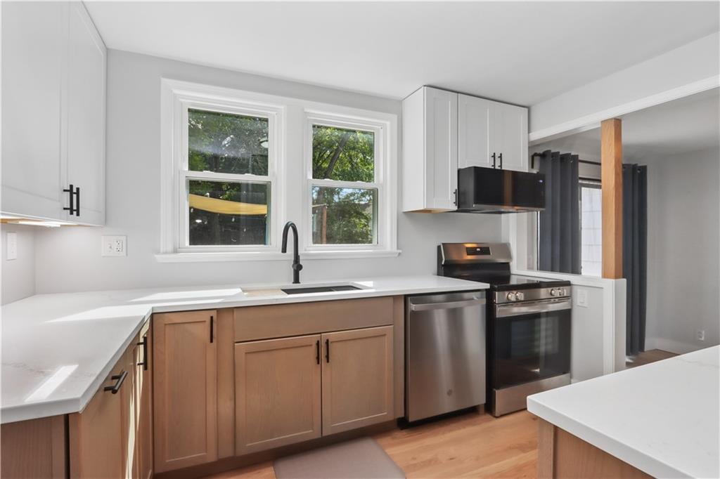 Photo 7 of 6907 W 77th Terrace