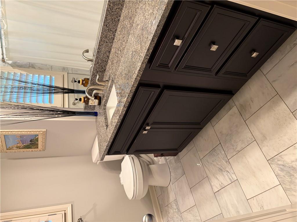 Photo 3 of 2230 W 71st Street