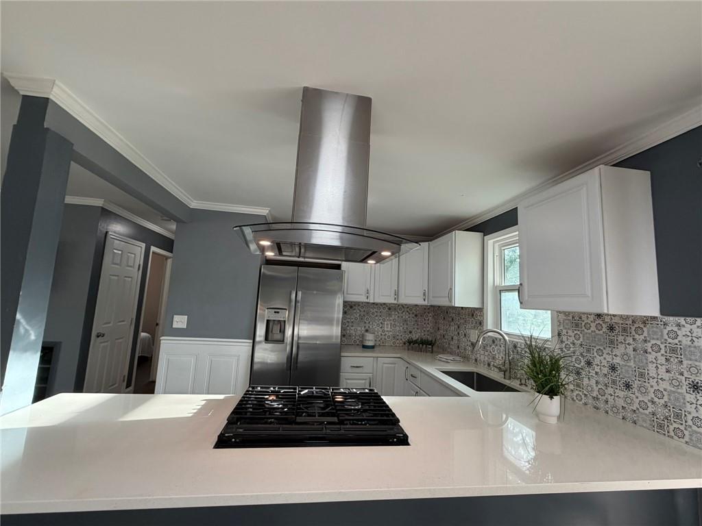 Photo 5 of 919 S Sunset Drive S