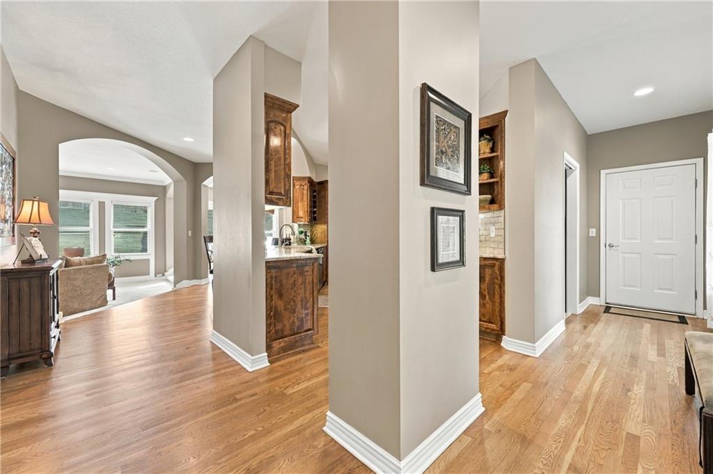 Photo 3 of 3829 S Coachman Drive