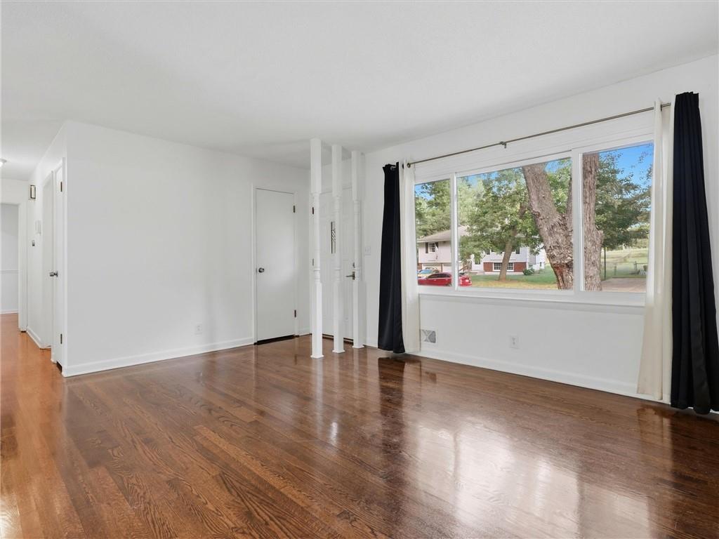 Photo 3 of 9721 E 50th Street
