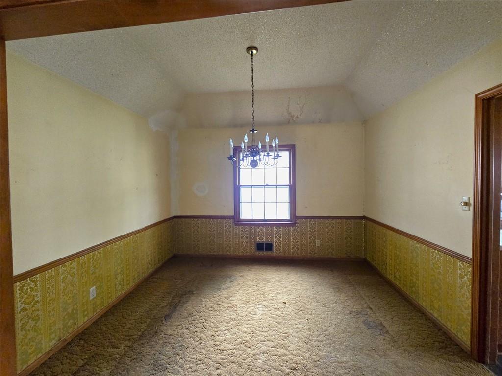 Photo 3 of 12905 Manchester Avenue