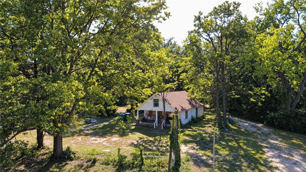 Photo 4 of 2940 Loring Lane
