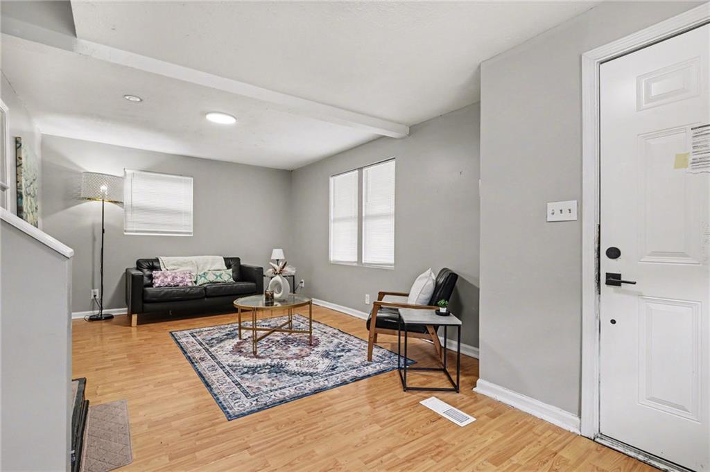 Photo 4 of 2116 Kansas Avenue