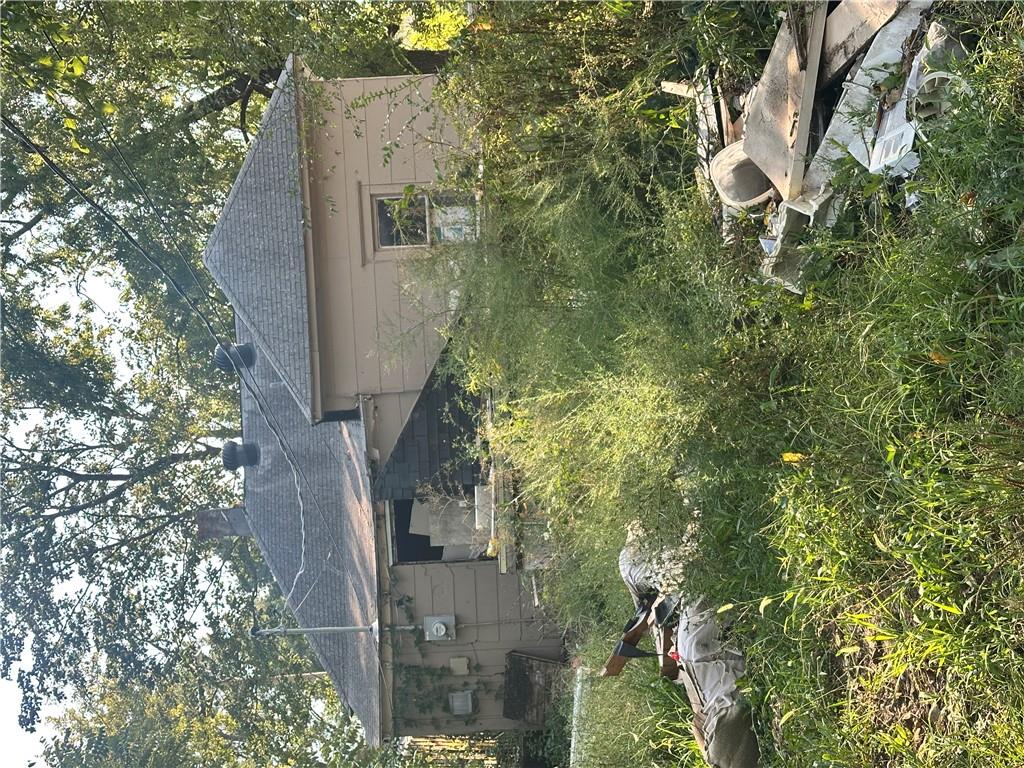 Photo 3 of 525 Blue Ridge Boulevard