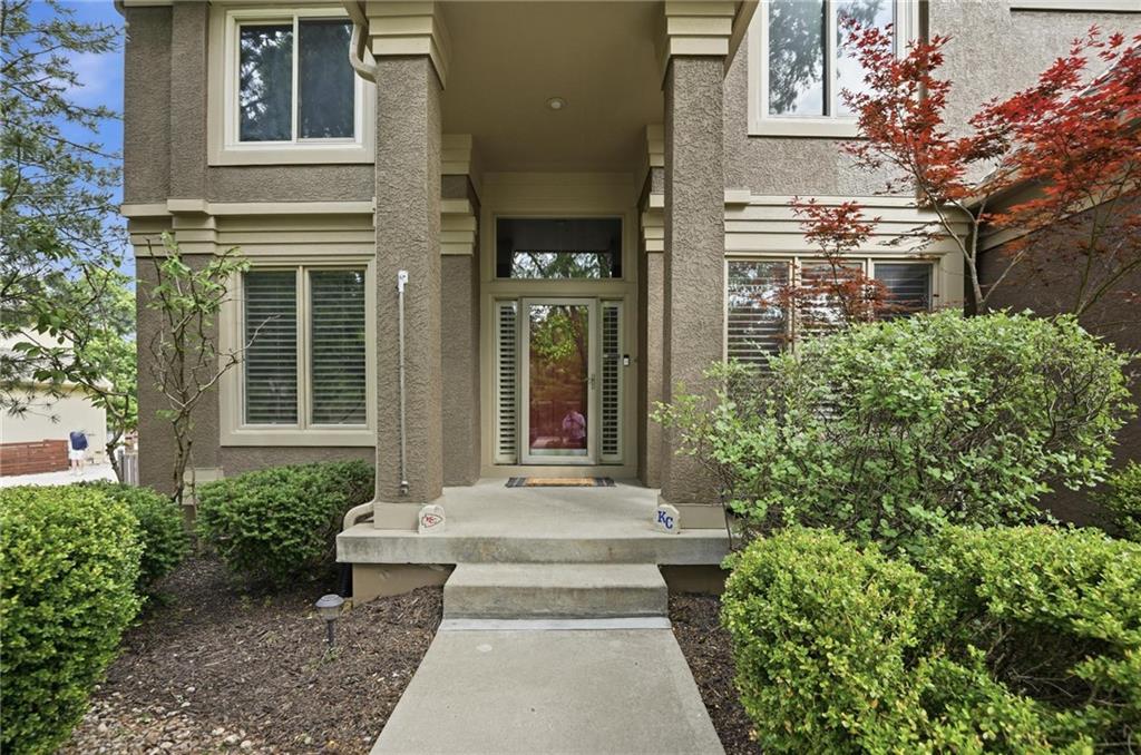 Photo 3 of 14329 Hayes Street