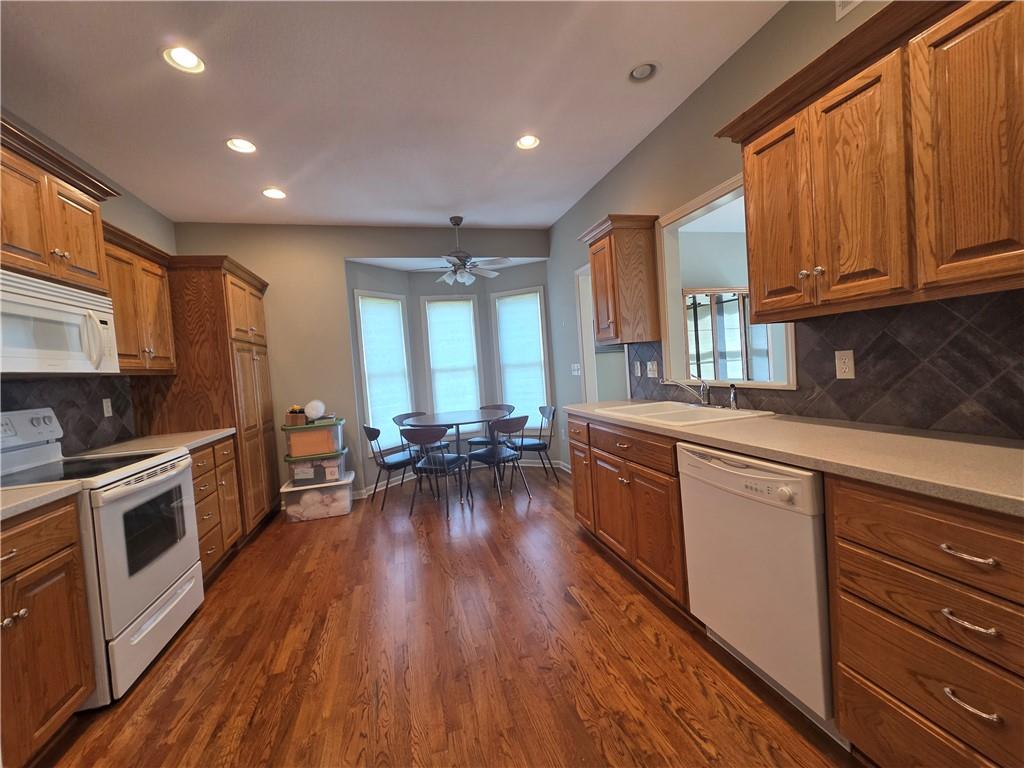 Photo 5 of 1005 Hidden Meadows Drive