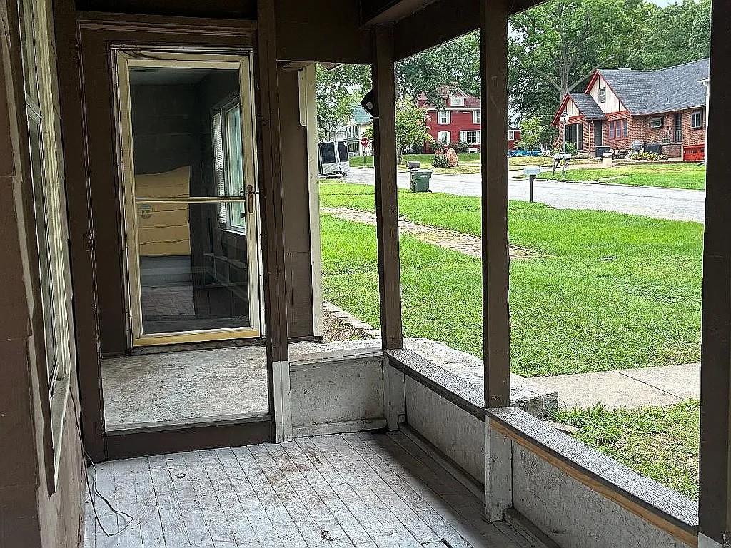 Photo 4 of 316 Vine Street