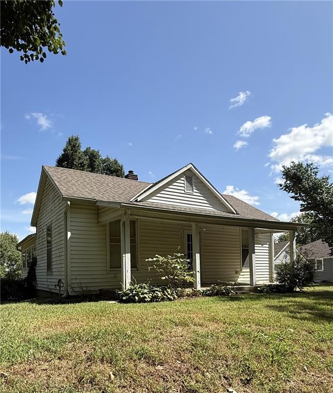 Photo 4 of 2403 N 2nd Street