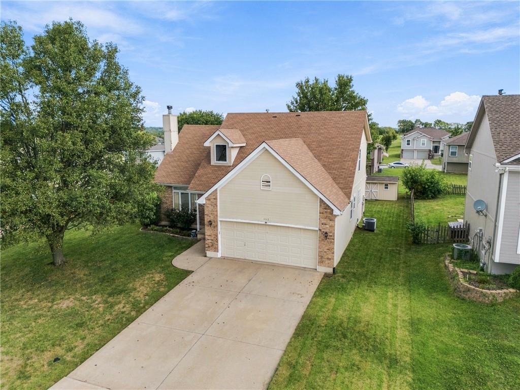 Photo 5 of 1112 Camelot Drive