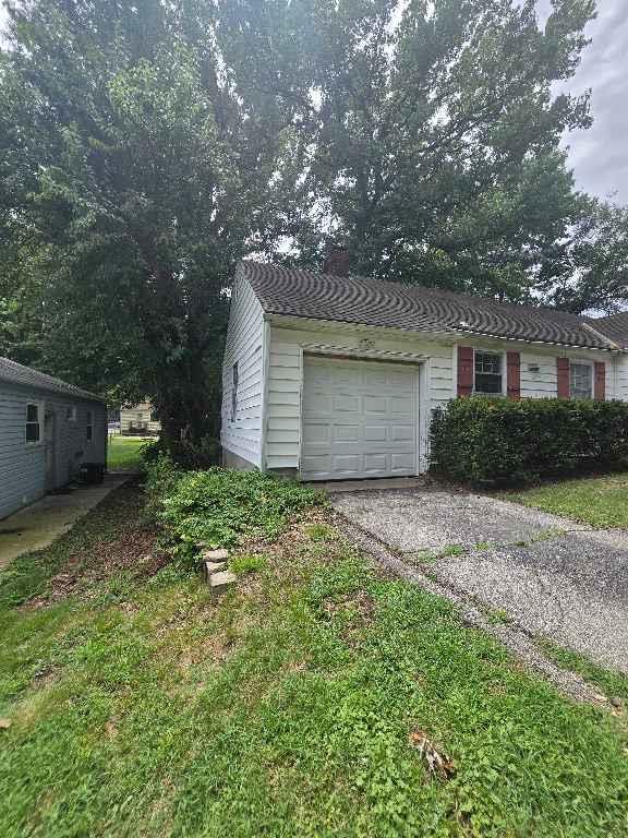 Photo 3 of 2305 W 73rd Street