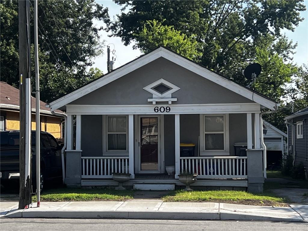 Photo of 609 W 75th Street in Kansas City, MO