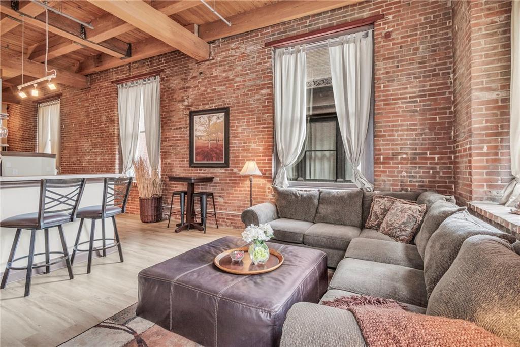 Photo 3 of 308 W 8th Street #201