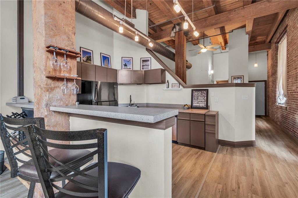 Photo 6 of 308 W 8th Street #201