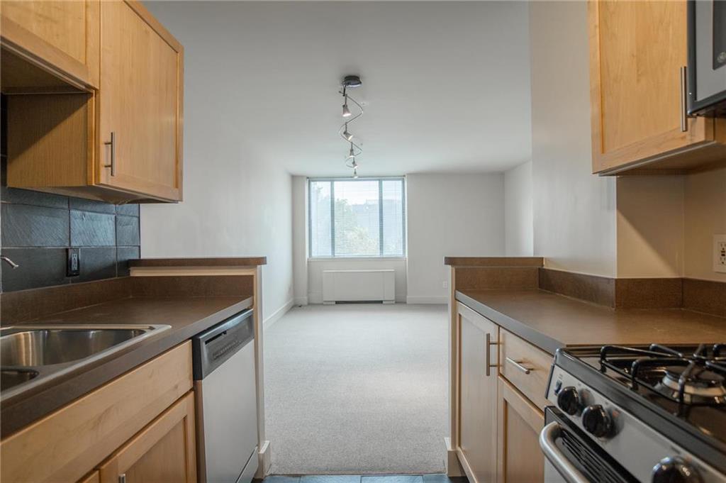 Photo 2 of 600 E 8th Street #5o