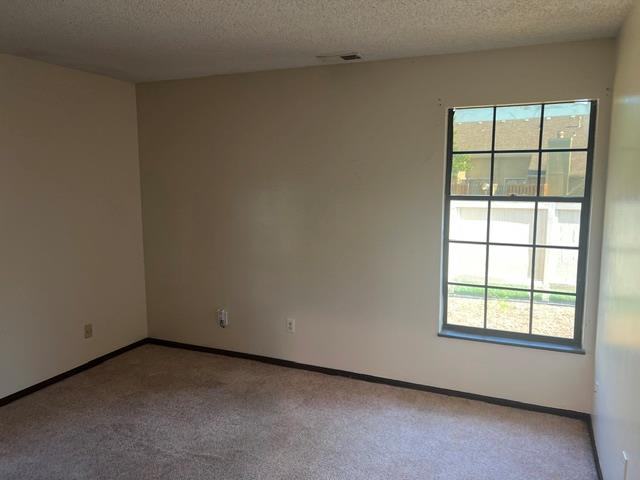 Photo 5 of 808 E 121st Terrace
