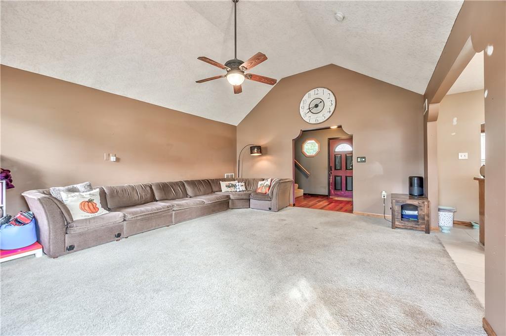 Photo 4 of 301 N Harrison Street