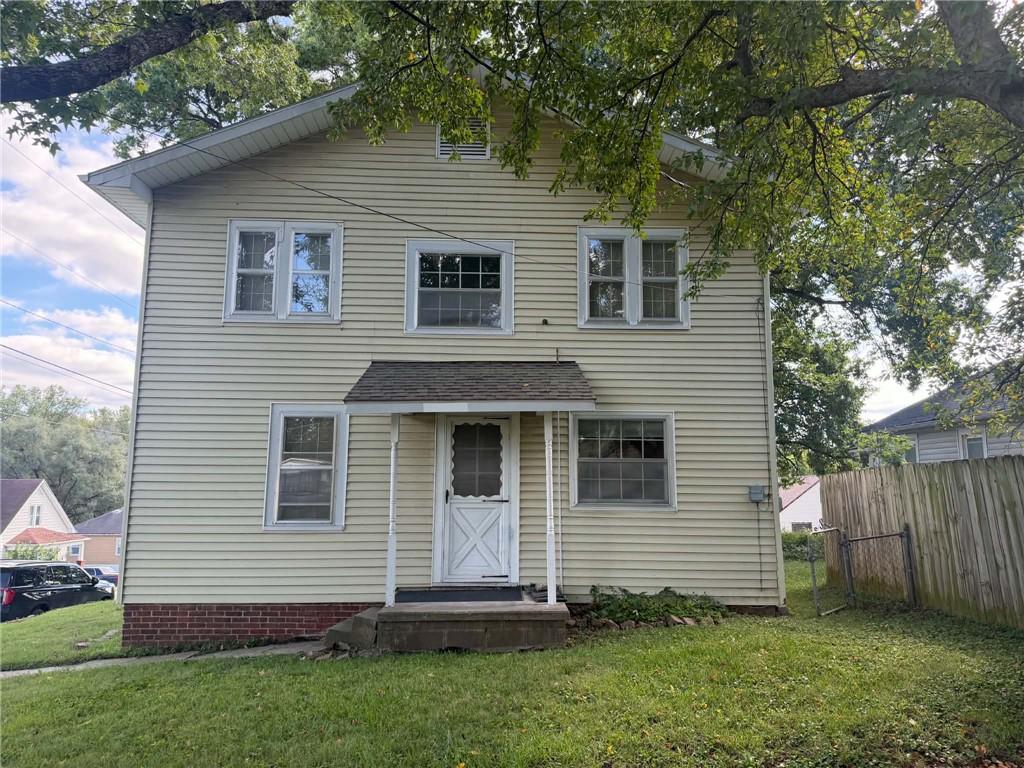 Photo 3 of 1813 Clifford Street