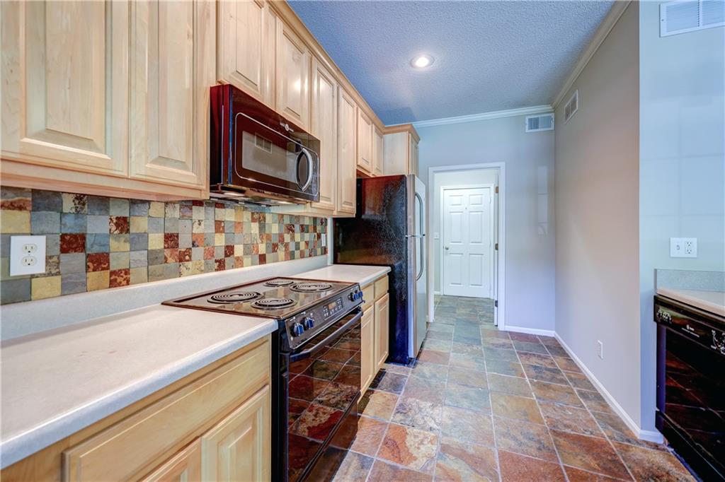 Photo 2 of 9147 Boehm Drive