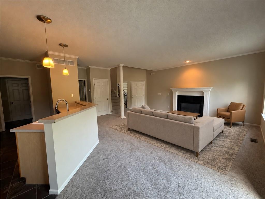 Photo 6 of 9147 Boehm Drive