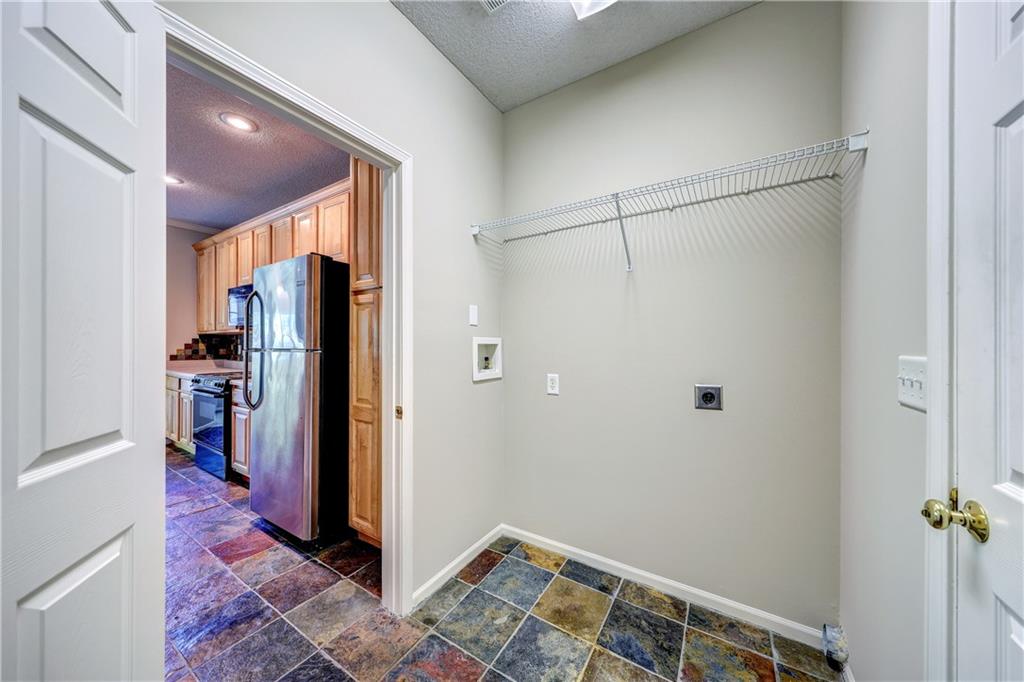Photo 7 of 9147 Boehm Drive